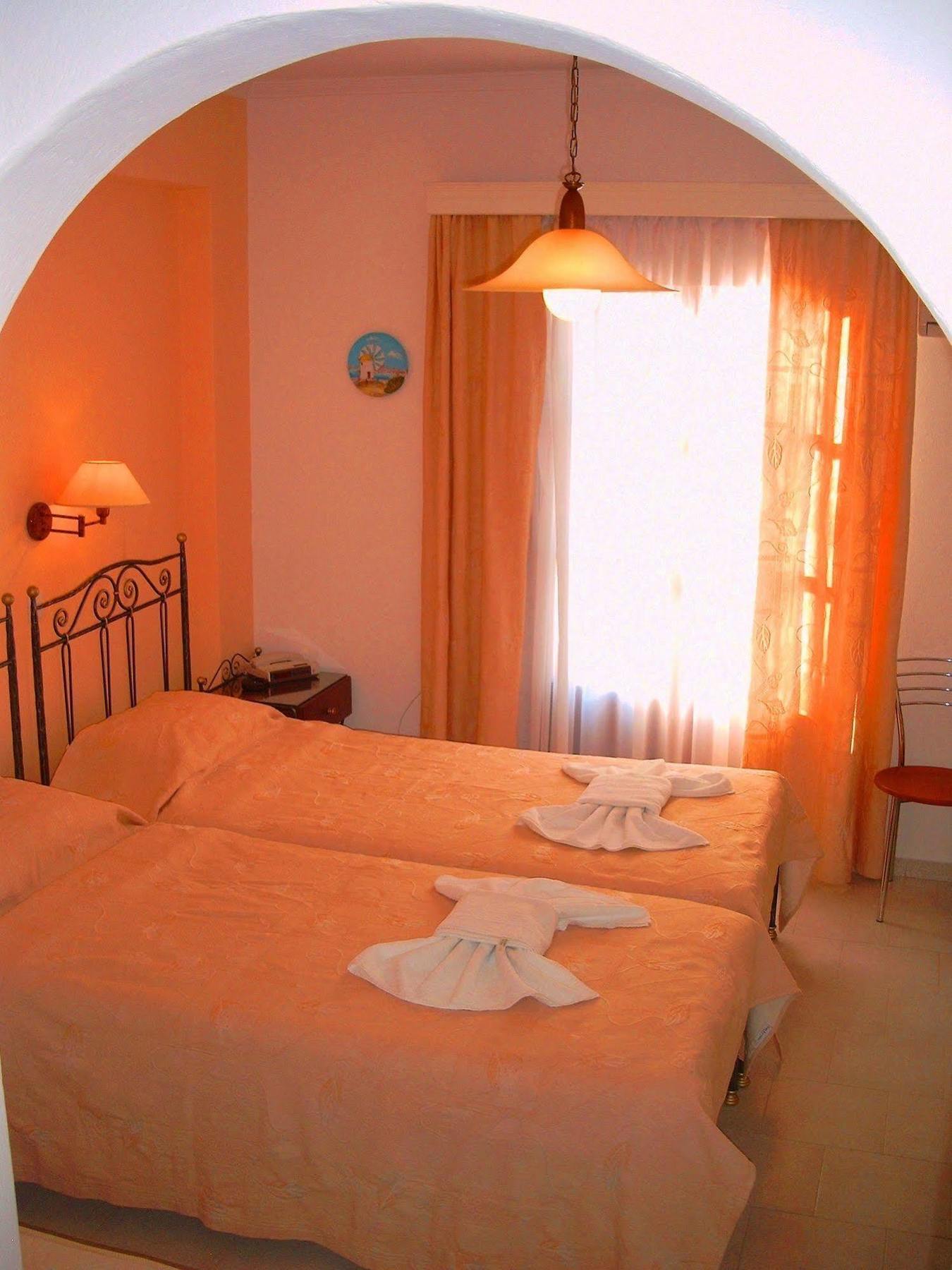Sunset Studios And Apartments For Adults Over 21 Only Nausa Exteriér fotografie