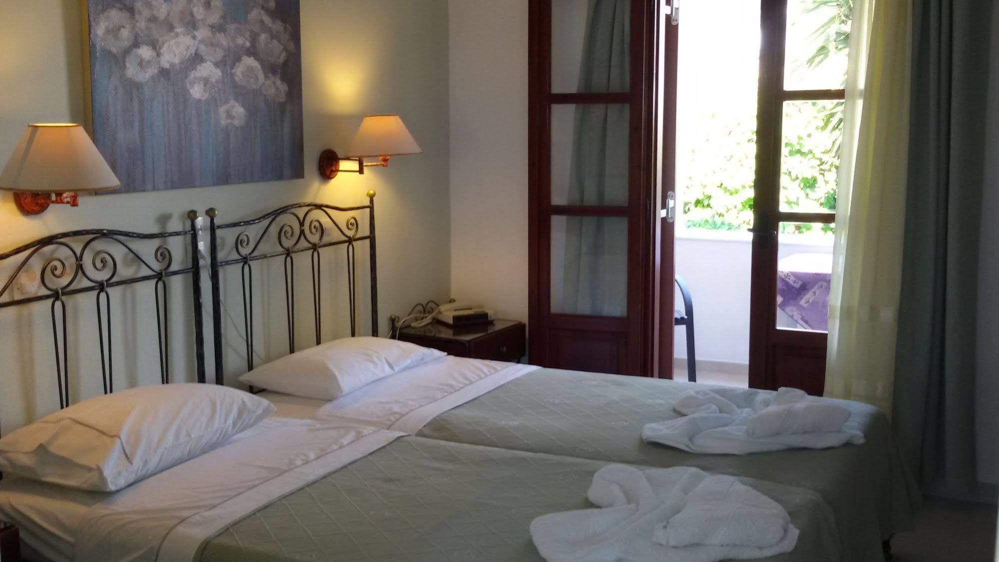 Sunset Studios And Apartments For Adults Over 21 Only Nausa Exteriér fotografie